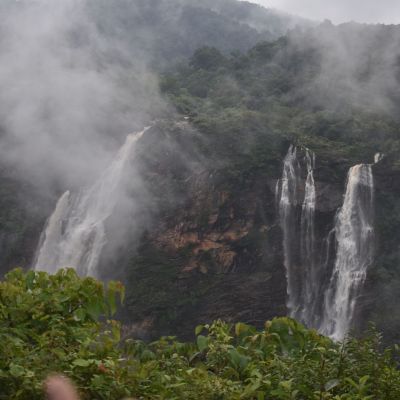 Majestic Cascades: Exploring the Wonders of Jog Falls